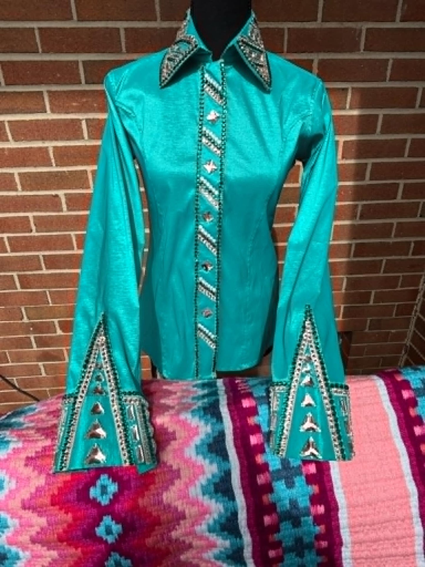 Taffeta Day Shirt Turquoise Triangle Cuff
