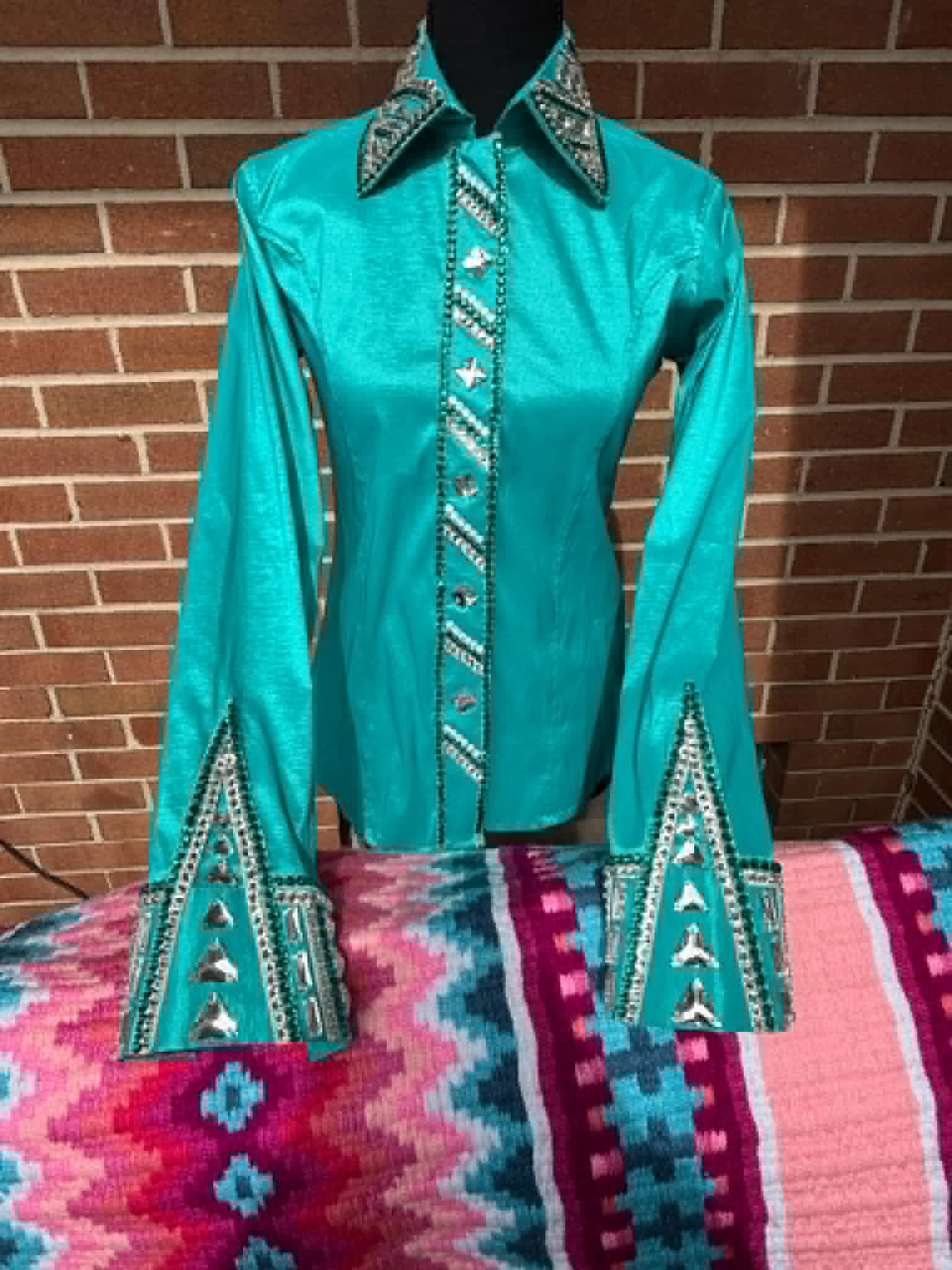 Taffeta Day Shirt Turquoise Triangle Cuff